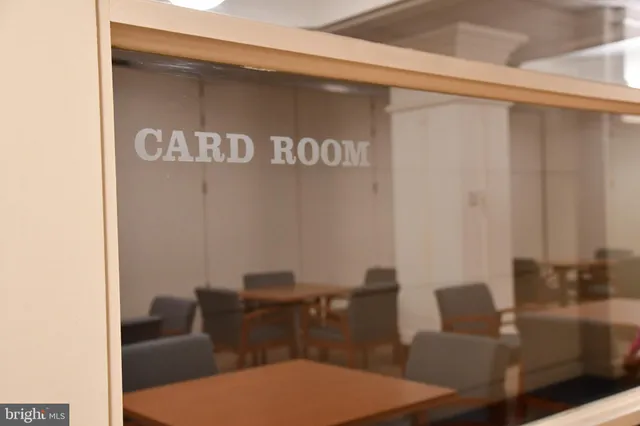 $2,700 | 307 Yoakum Parkway, Unit 606, Alexandria, VA 22304