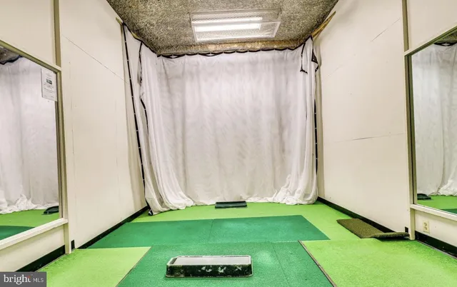 $2,700 | 307 Yoakum Parkway, Unit 606, Alexandria, VA 22304