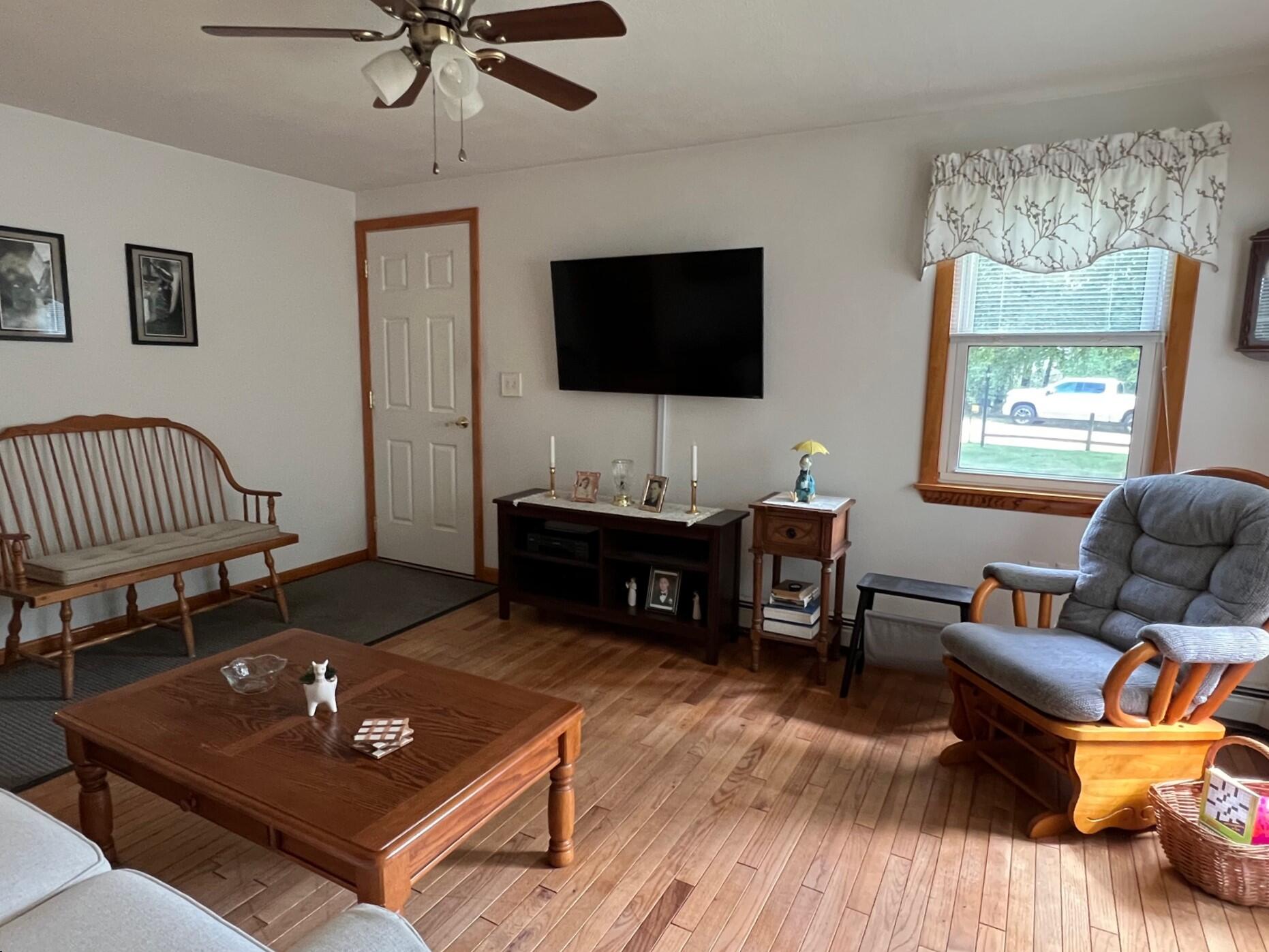 193 Winterbrook Road Mechanic Falls, ME 04256 - Photo 15 of 39 Entry door