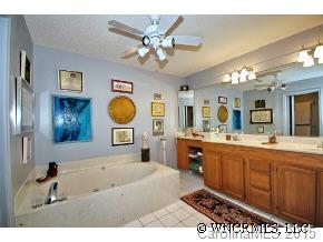 126 Beaver Ridge Road Asheville, NC 28804 - Photo 8 of 12 Gallery Image 8