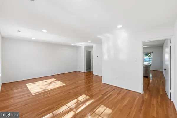 $799,000 | 7723 Heatherton Lane, Potomac, MD 20854