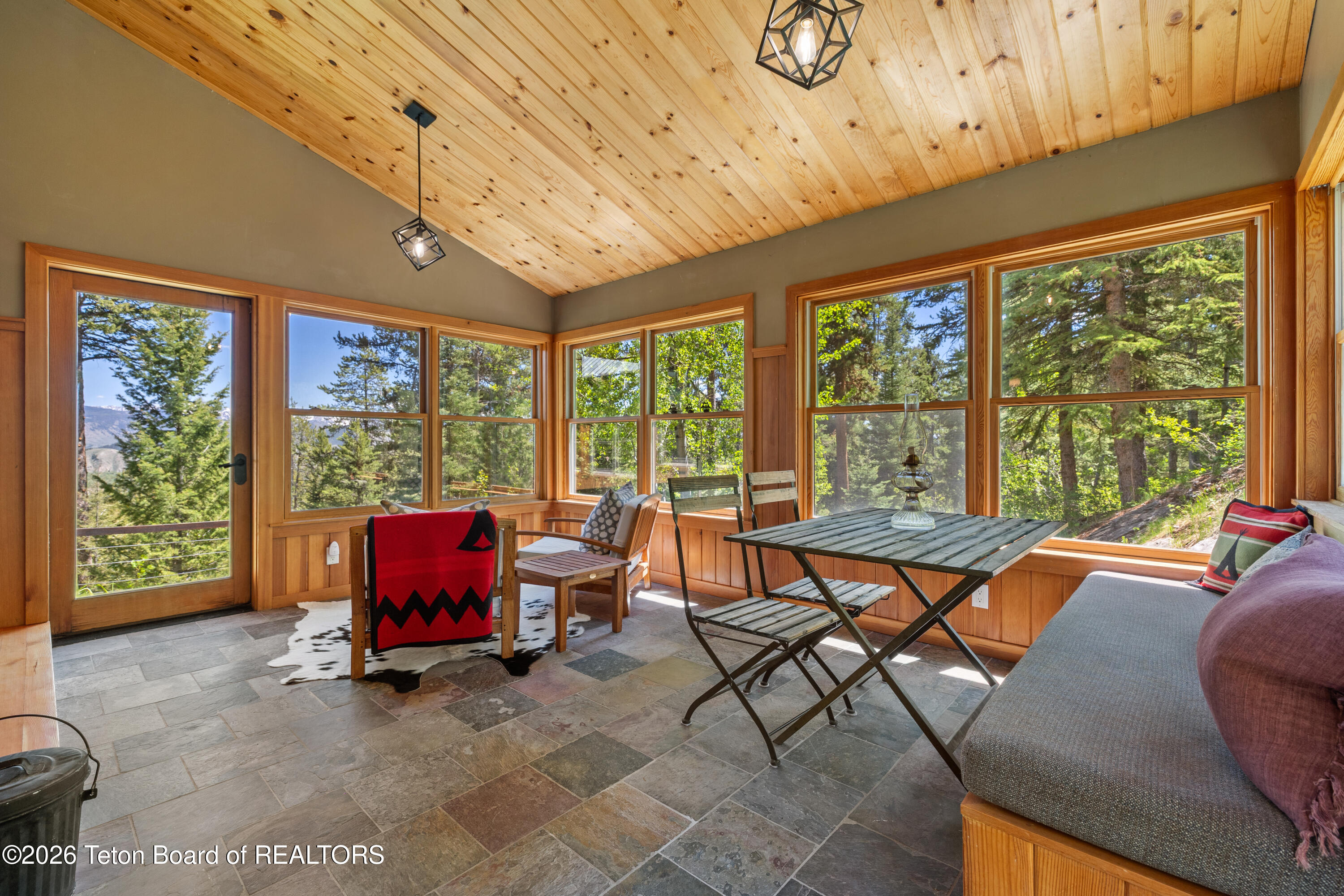 6640 Lupine Trail Wilson, WY 83014 - Photo 11 of 41 Sunroom Windows