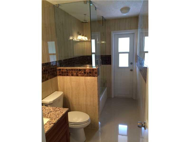 6561 Peters Road Plantation, FL 33317 - Photo 16 of 26 Bathroom