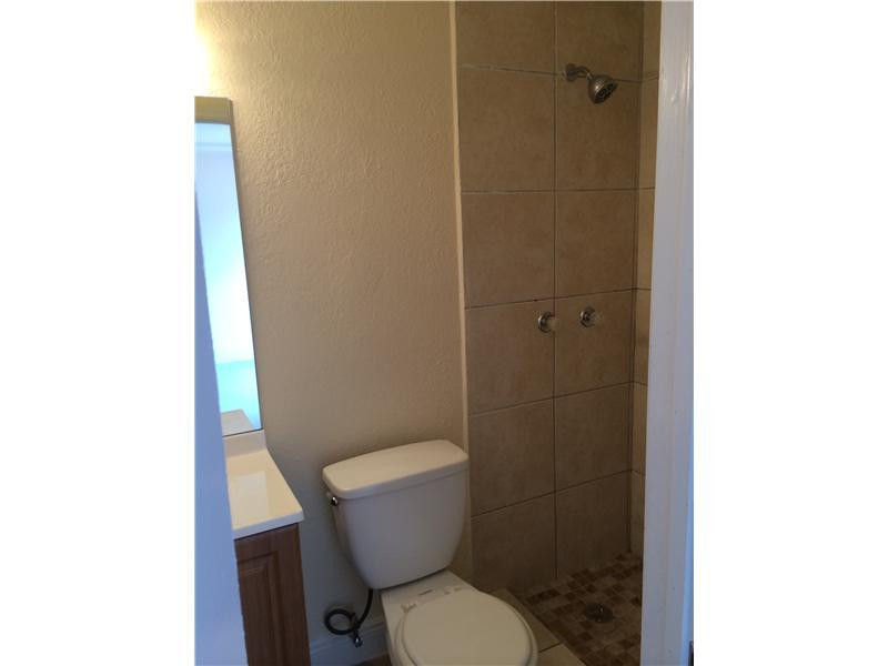 6561 Peters Road Plantation, FL 33317 - Photo 23 of 26 Guest House/In-Law Suite