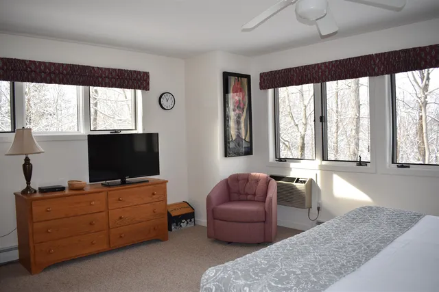 $495,000 | 9 Trailside Executive 9, Unit 9, Jeffersonville, VT 05464