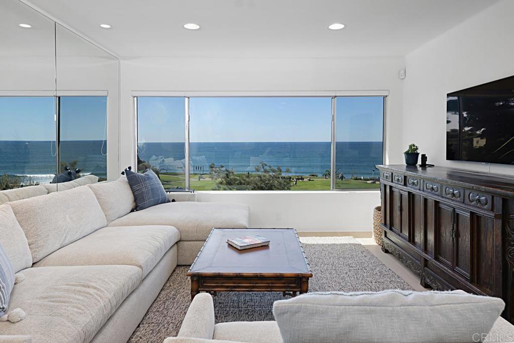 155 15th Street Del Mar, CA 92014 - Photo 1 of 34