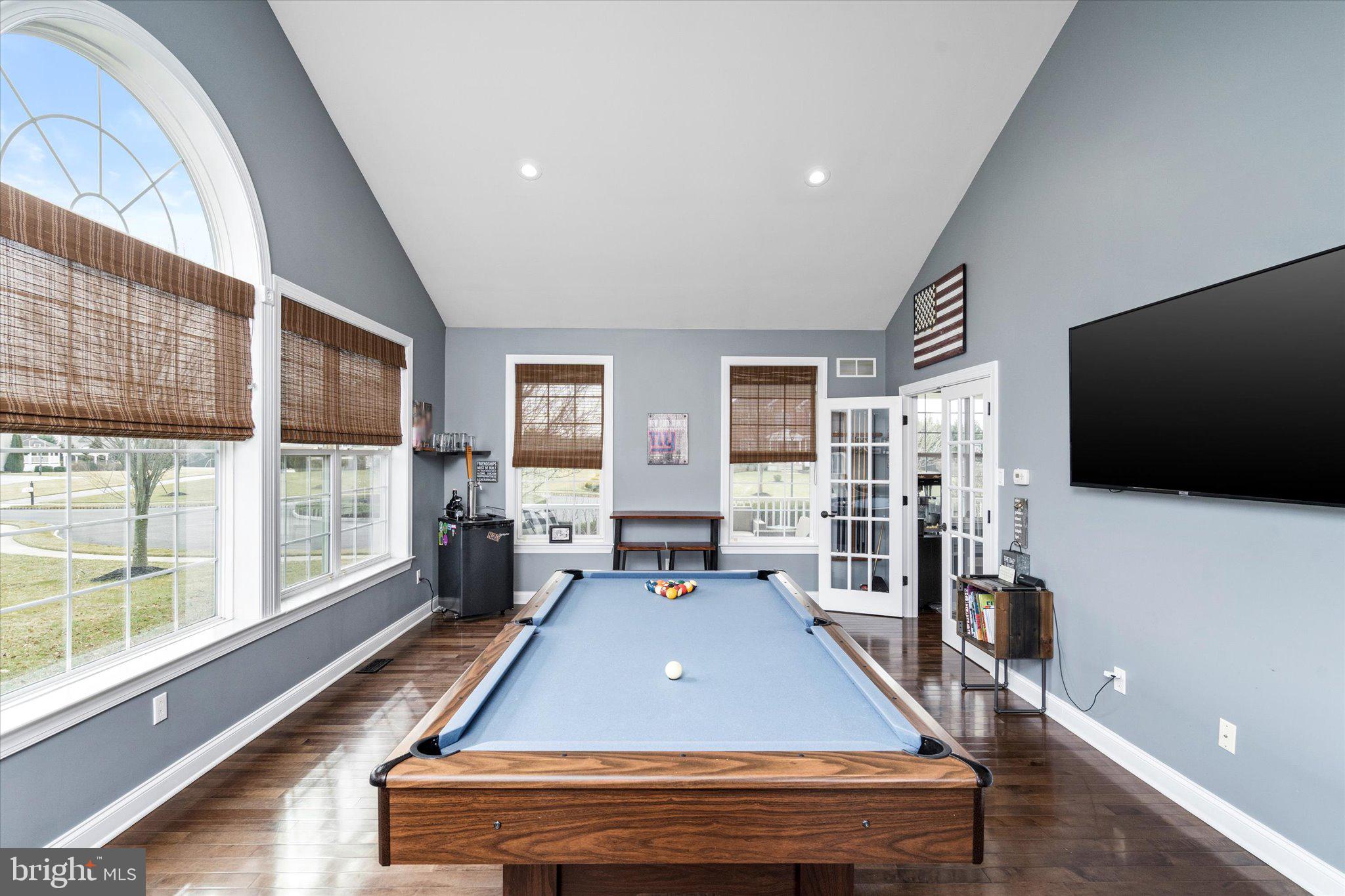 32 Waverly Drive Columbus, NJ 08022 - Photo 9 of 50 Extended Game Room