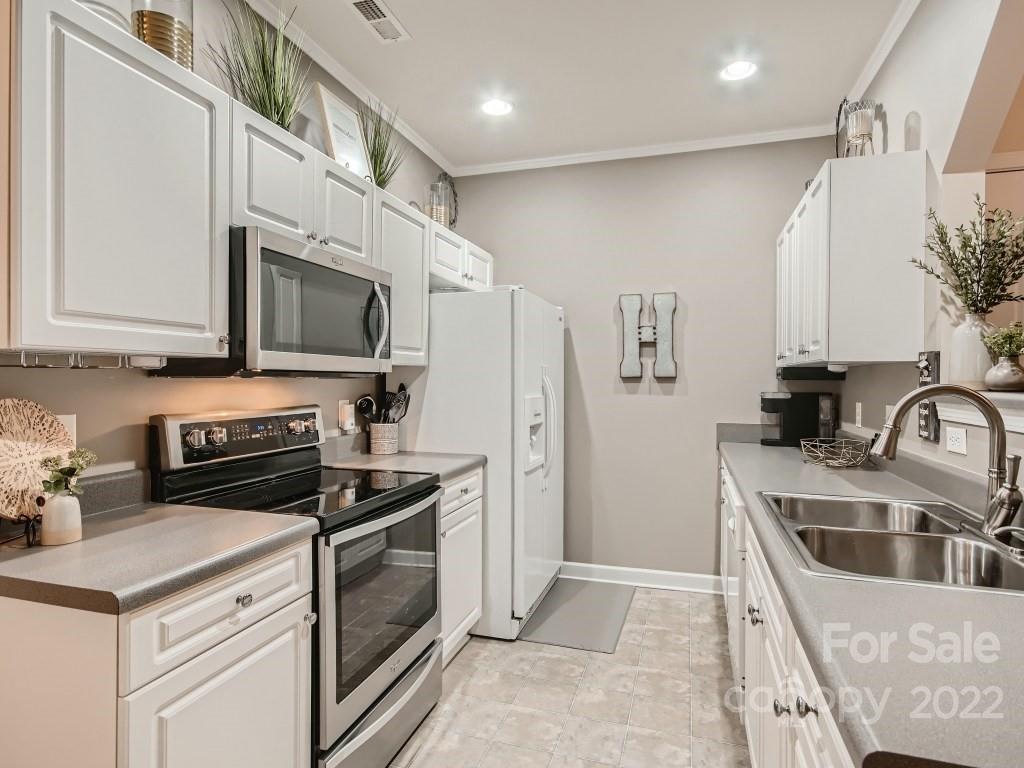 13128 Meadowmere Road Huntersville, NC 28078 - Photo 10 of 31 Gallery Image 10