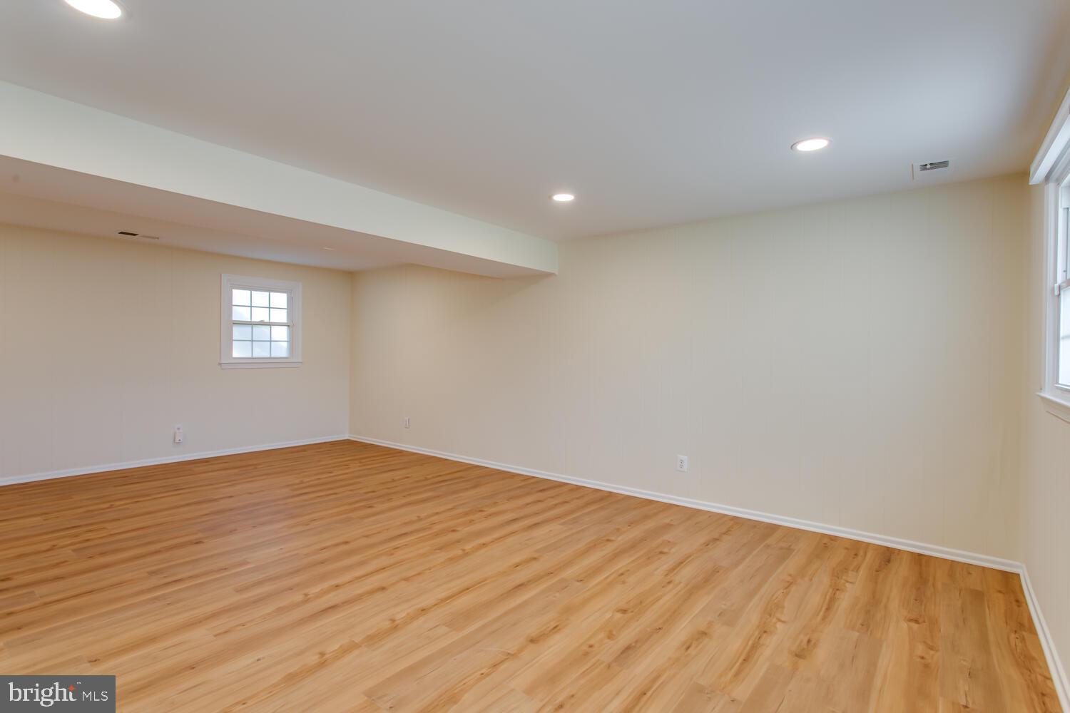 1904 Beulah Road Vienna, VA 22182 - Photo 35 of 47 Gallery Image 35