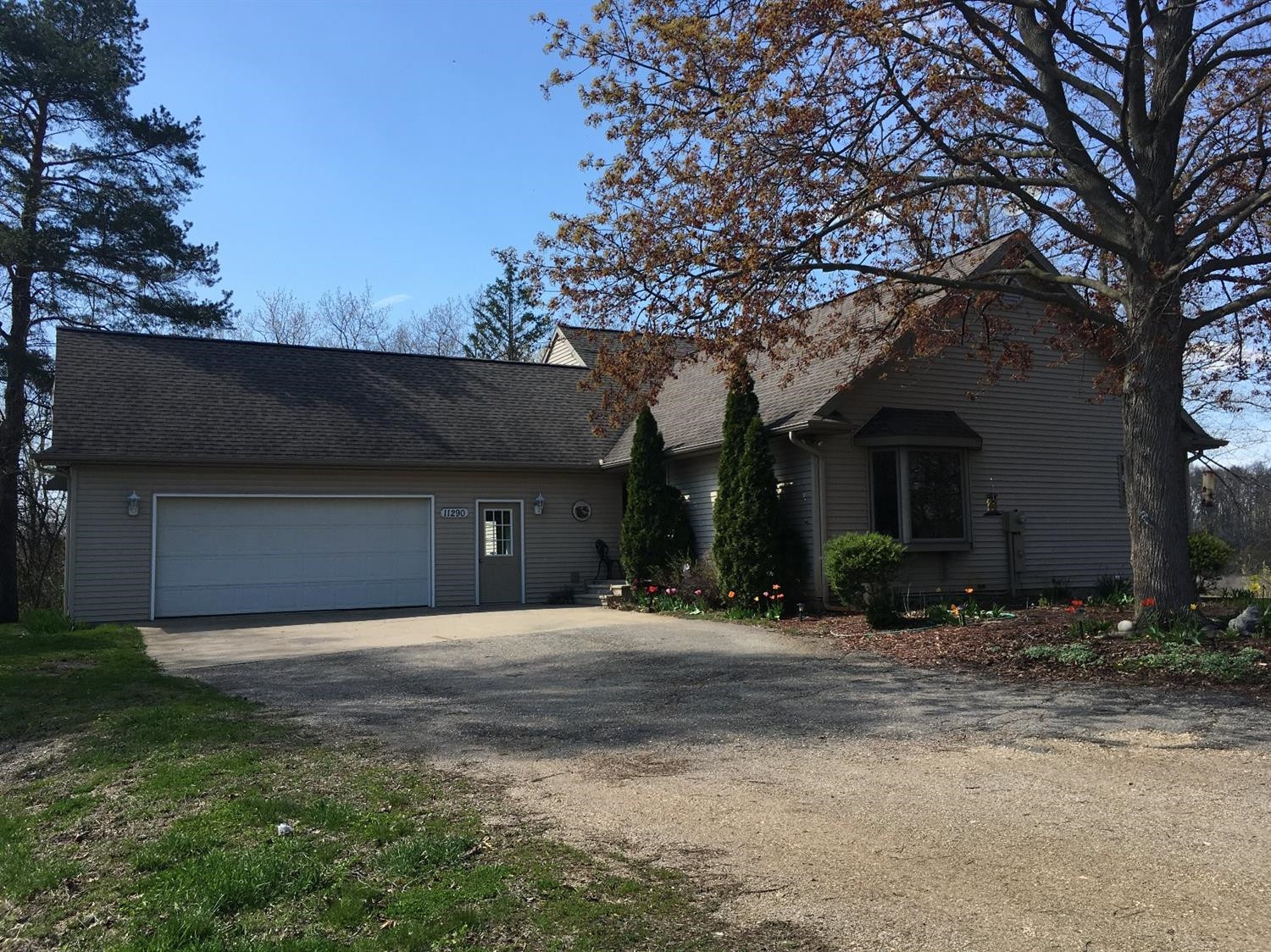11290 Sharon Valley Road Brooklyn, MI 49230 - Photo 1 of 25 Photo 1