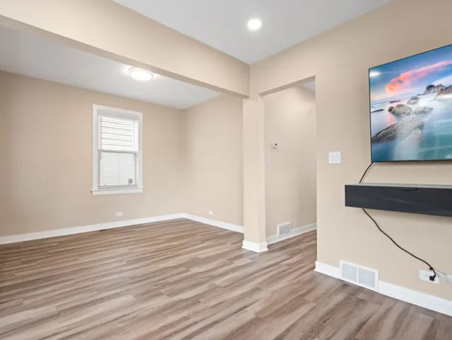 $464,900 | 6049 West School Street, Chicago, IL 60634