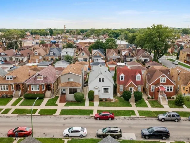 $464,900 | 6049 West School Street, Chicago, IL 60634