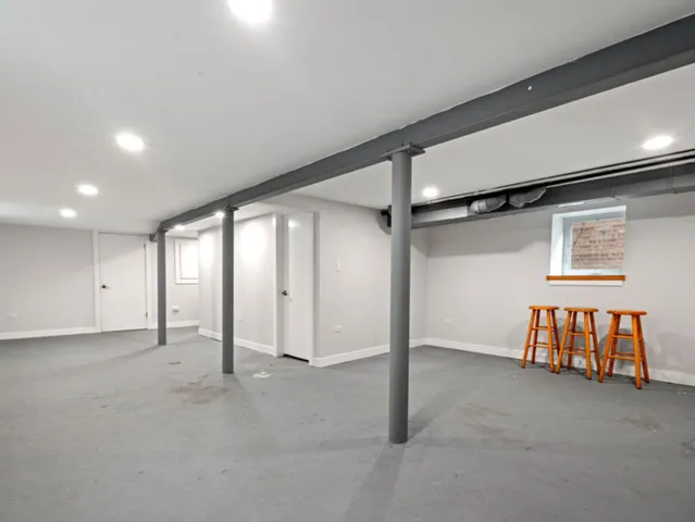 $464,900 | 6049 West School Street, Chicago, IL 60634