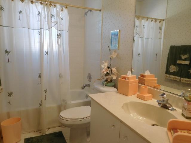 19952 Mona Circle Boca Raton, FL 33434 - Photo 15 of 50 19952 Mona Cir