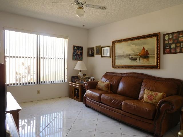 19952 Mona Circle Boca Raton, FL 33434 - Photo 8 of 50 19952 Mona Cir