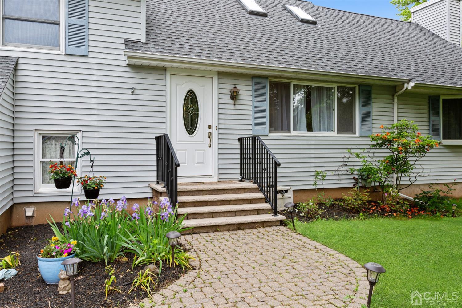 138 Overbrook Road Piscataway, NJ 08854 - Photo 3 of 31 Gallery Image 3