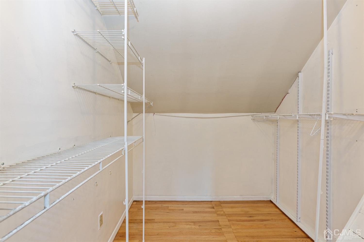 138 Overbrook Road Piscataway, NJ 08854 - Photo 24 of 31 Gallery Image 24