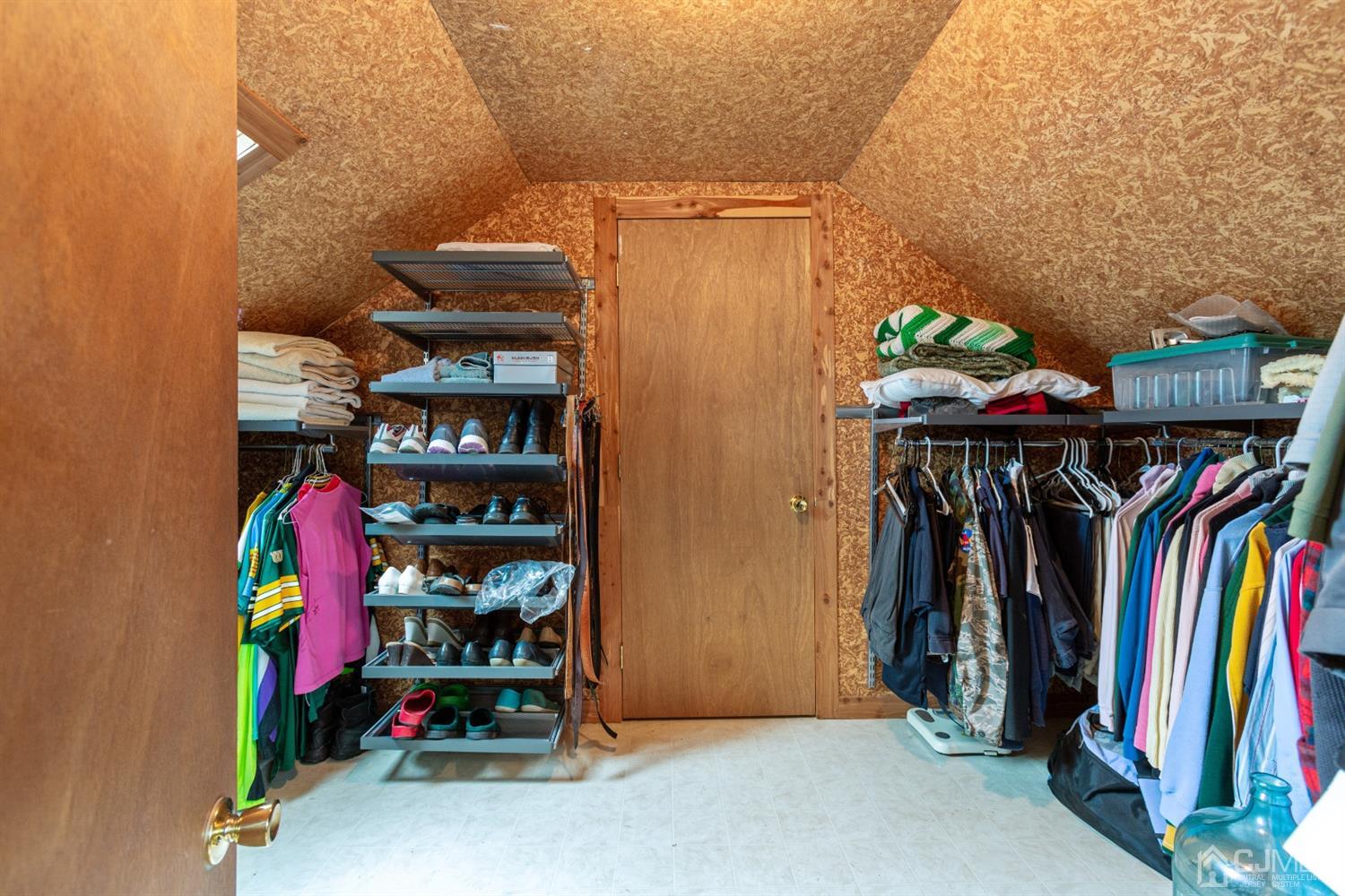 138 Overbrook Road Piscataway, NJ 08854 - Photo 25 of 31 Gallery Image 25