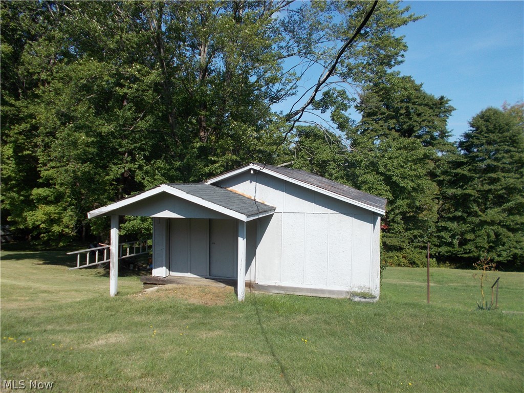 2221 South Ridge Road West Ashtabula, OH 44004 - Photo 17 of 18