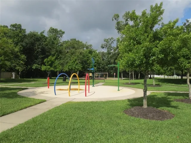 $315,900 | 6819 Hunters Trace Lane, Baytown, TX 77521