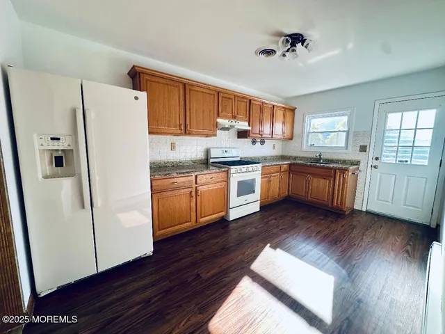 $2,500 | 57 Encinitas Drive, Toms River, NJ 08757