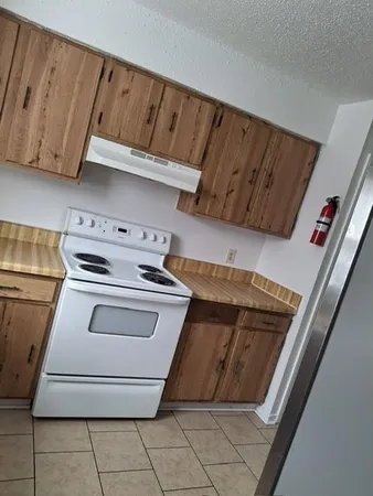 $1,200 | 2916 North Monterey Court, Unit C3, Gretna, LA 70056