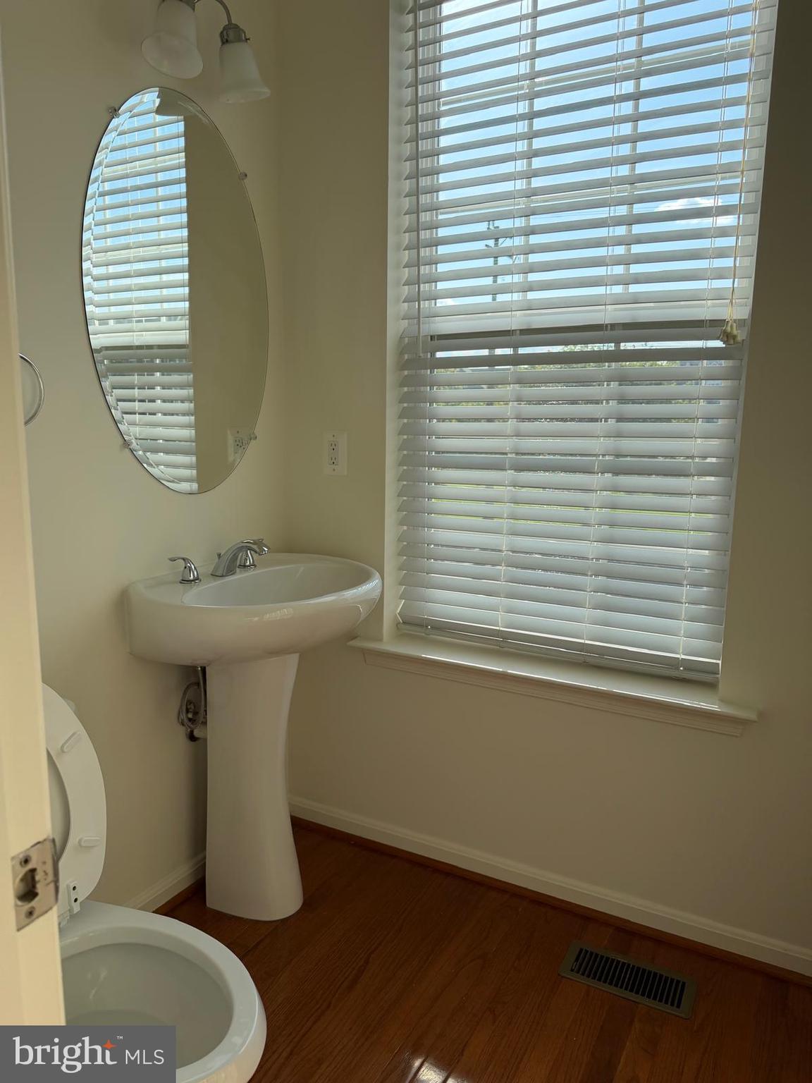25646 Pleasant Valley Road Chantilly, VA 20152 - Photo 15 of 25