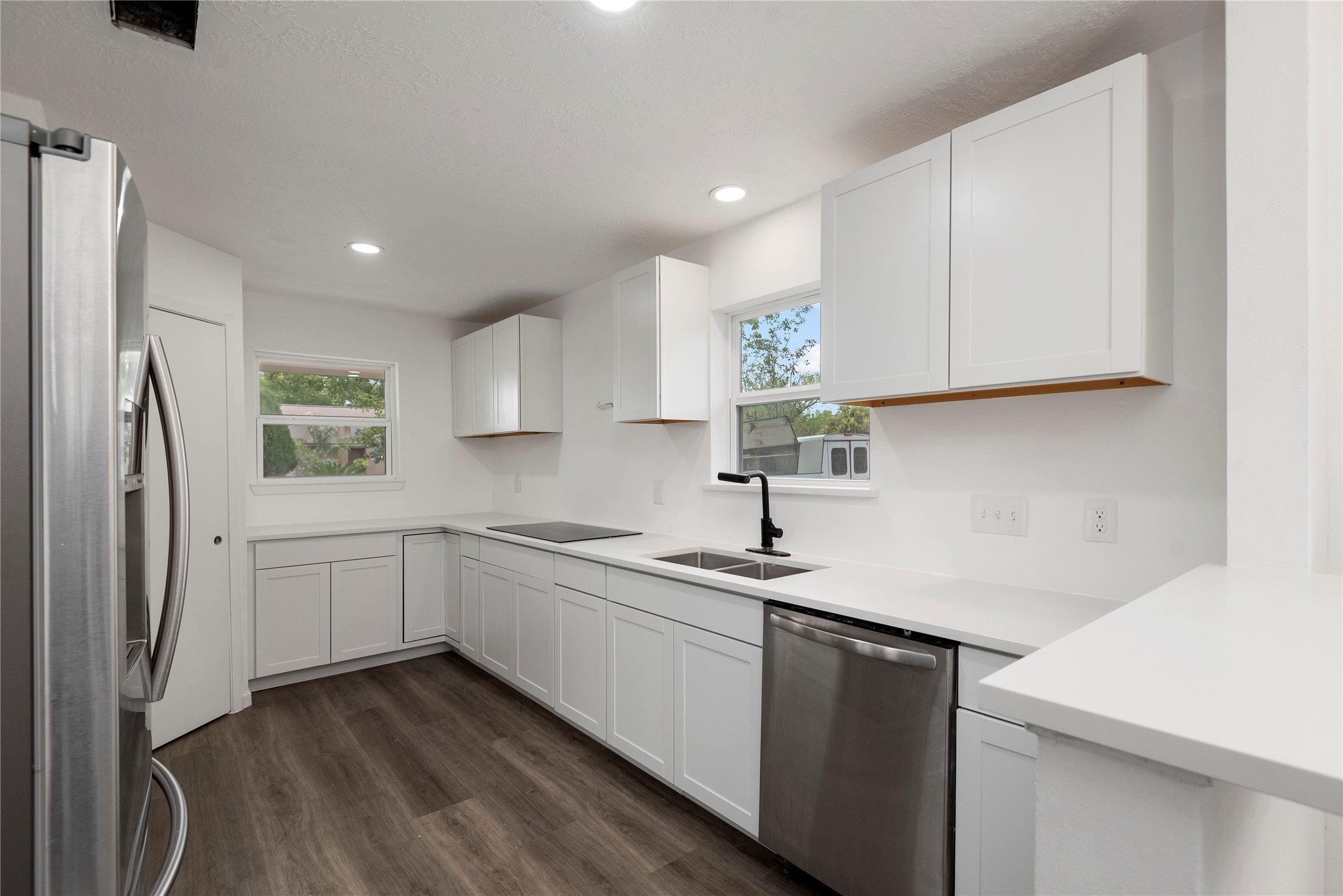 3230 Hombly Road Houston, TX 77066 - Photo 7 of 36