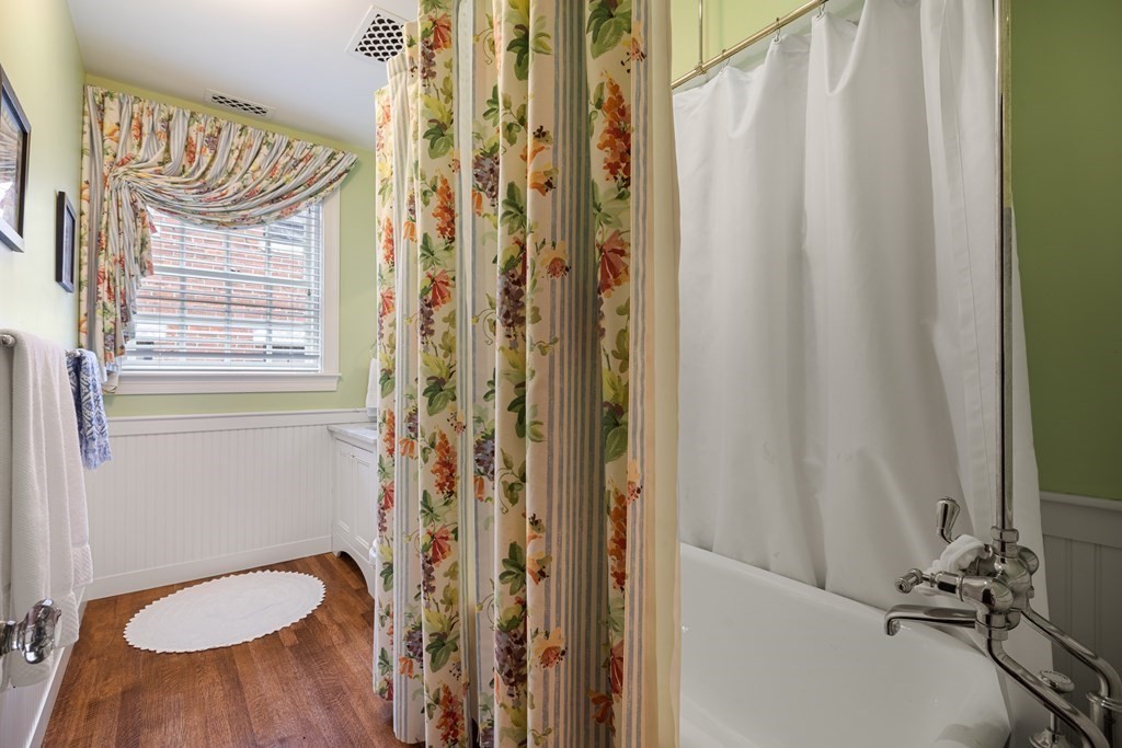 132 Charles Street, Unit 2/3 Boston, MA 02114 - Photo 16 of 24