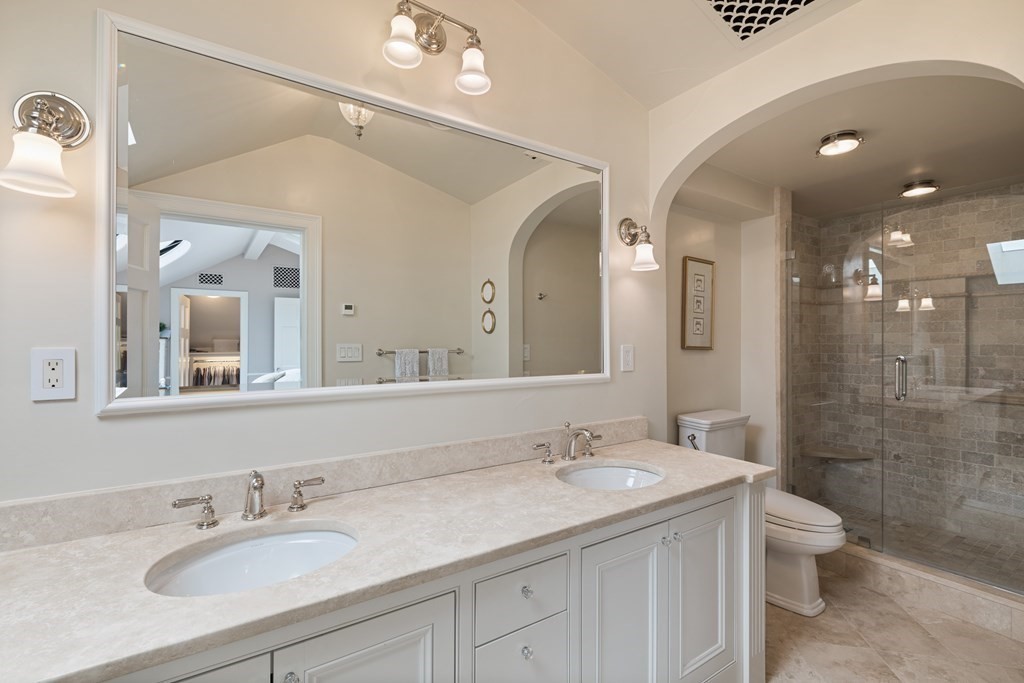 132 Charles Street, Unit 2/3 Boston, MA 02114 - Photo 19 of 24