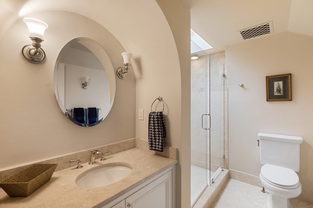 132 Charles Street, Unit 2/3 Boston, MA 02114 - Photo 22 of 24