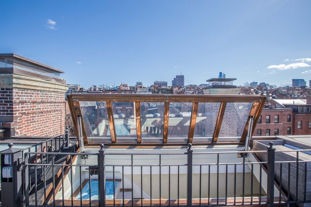 132 Charles Street, Unit 2/3 Boston, MA 02114 - Photo 23 of 24