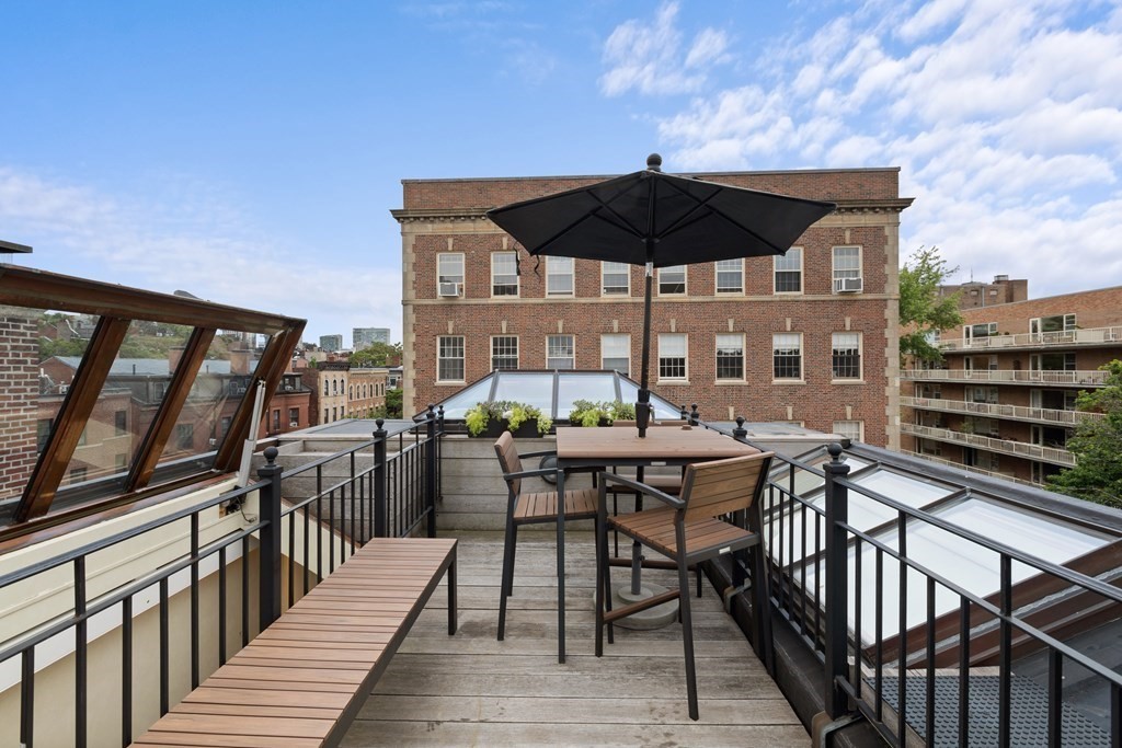 132 Charles Street, Unit 2/3 Boston, MA 02114 - Photo 24 of 24
