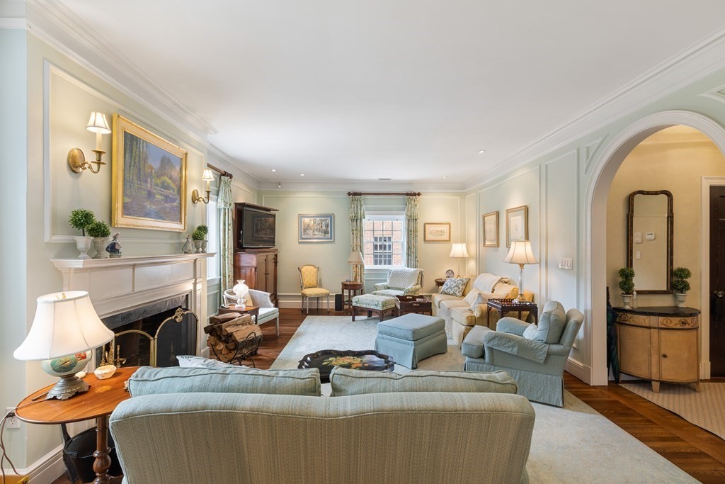 132 Charles Street, Unit 2/3 Boston, MA 02114 - Photo 10 of 24