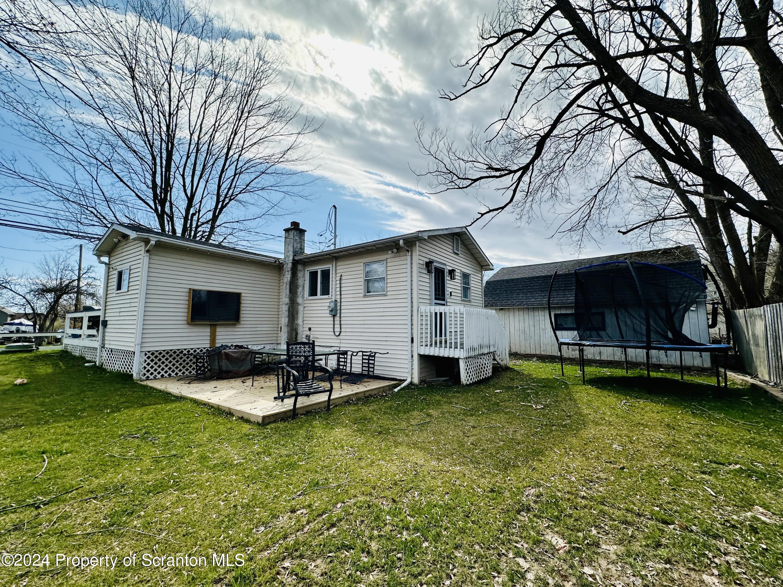 81 Rushbrook Road Scott Township, PA 18433 - Photo 4 of 22 Gallery Image 4