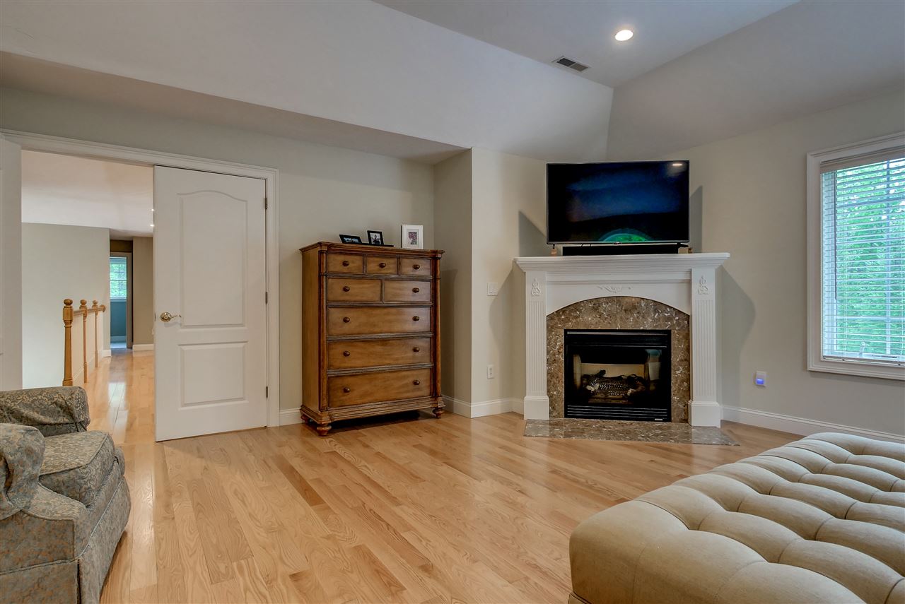 4 Locksley Road Windham, NH 03087 - Photo 22 of 40