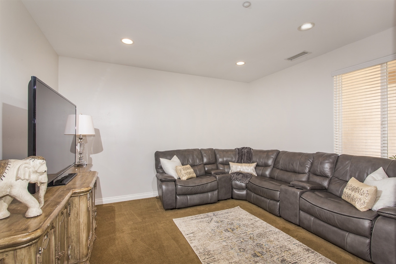 31205 Old River Road Bonsall, CA 92003 - Photo 9 of 21