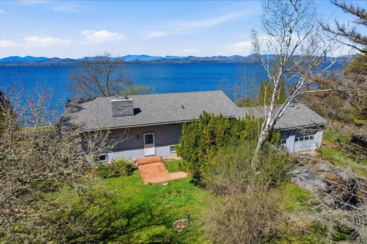 481 Hills Point Road Charlotte, VT 05445 - Photo 17 of 57