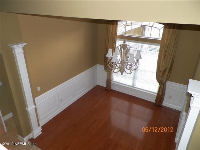2000 River's Own Road St. Augustine, FL 32092 - Photo 28 of 36 a view of an empty room with a window