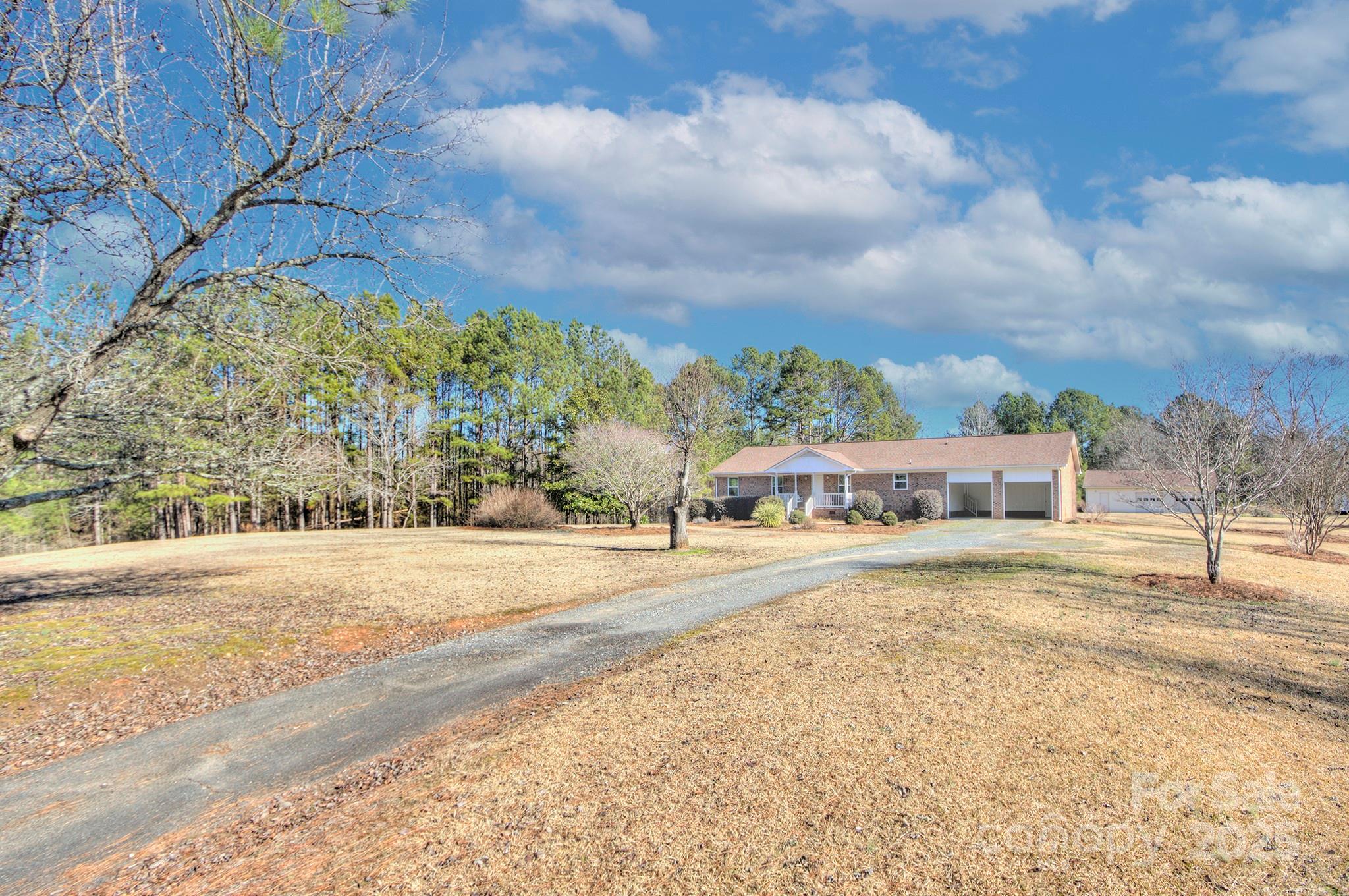 1615 Deer Run Road Catawba, SC 29704 - Photo 4 of 31 a view of an ocean beach