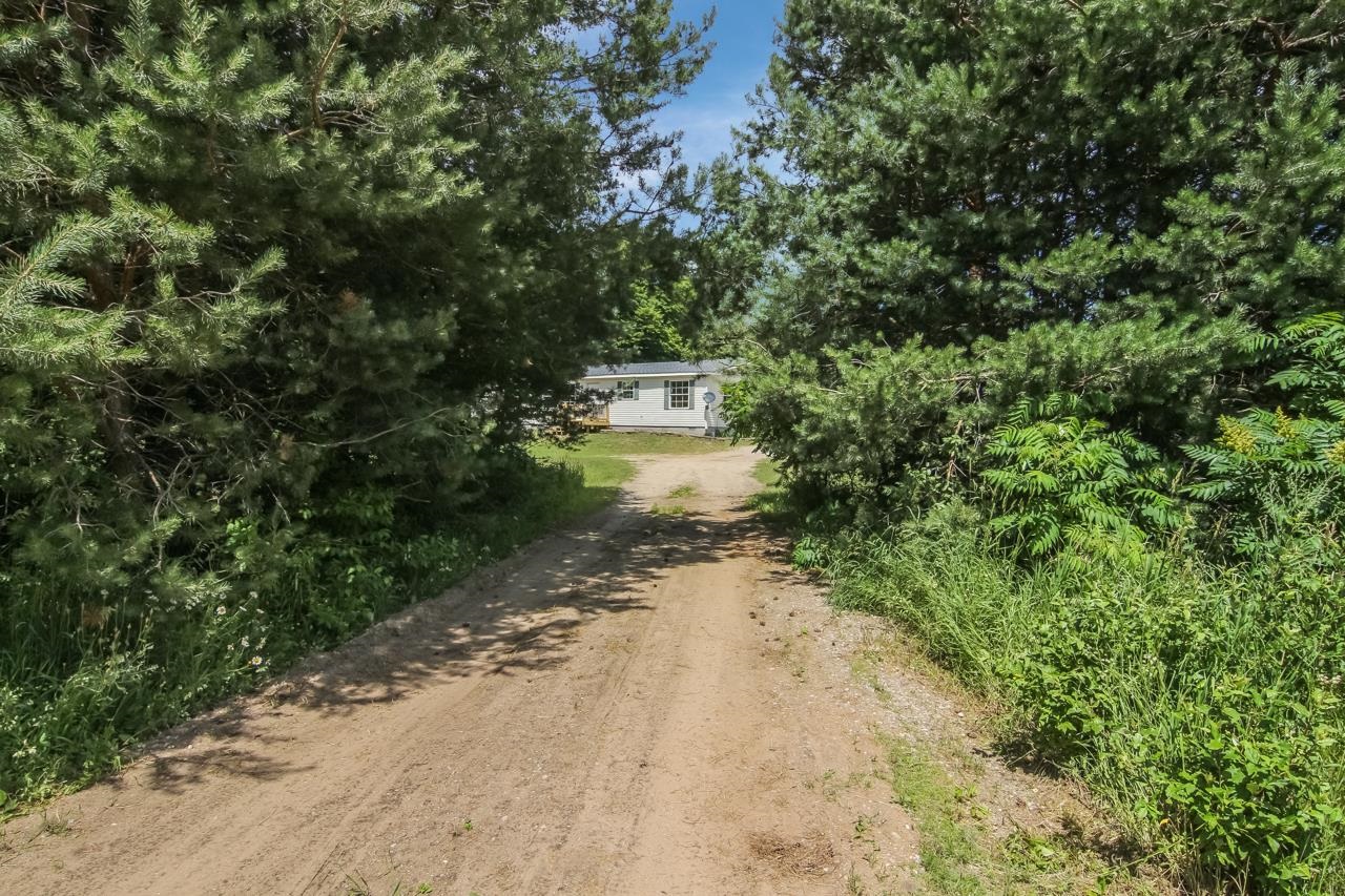 1674 North Reynolds Road Interlochen, MI 49643 - Photo 32 of 33 1902087-31.JPG