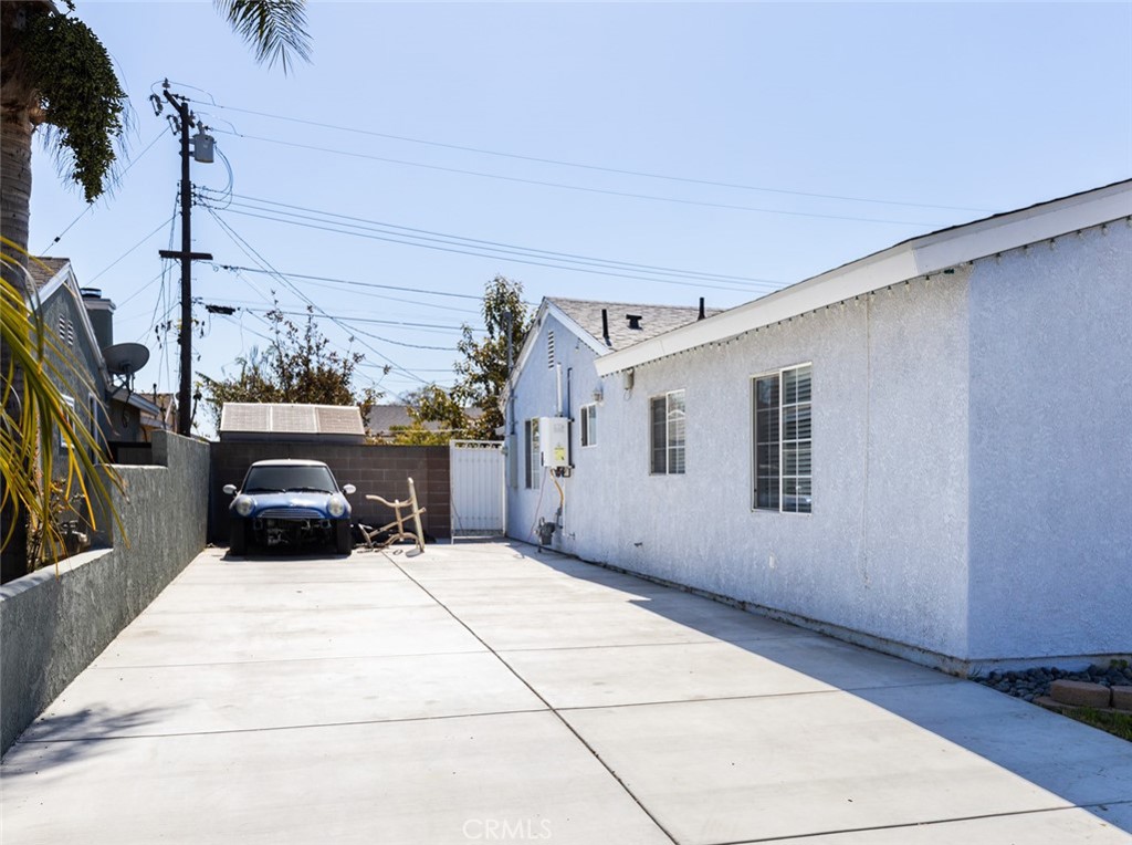 5512 Marcella Avenue Cypress, CA 90630 - Photo 11 of 39 a house view with a outdoor space