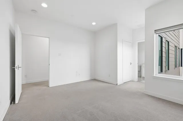 $3,450 | 2111 Bennett Avenue, Unit 20, Dallas, TX 75206