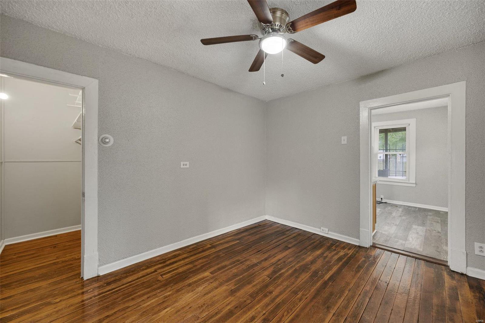 3244 Morgan Ford Road St. Louis, MO 63116 - Photo 5 of 14 Gallery Image 5