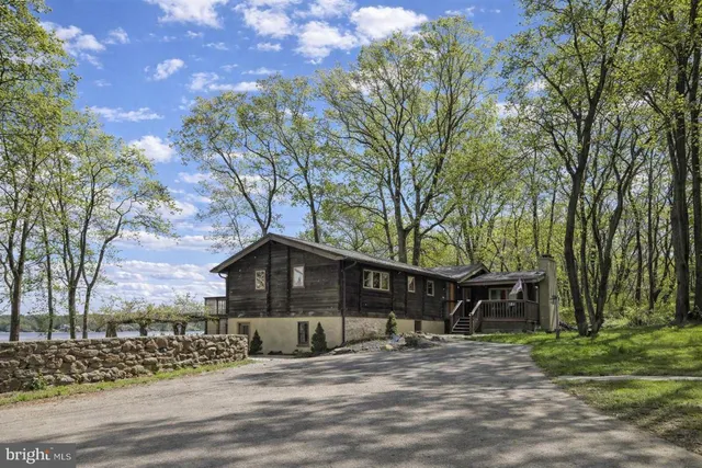 $800,000 | 137 Plum Point Road, Elkton, MD 21921