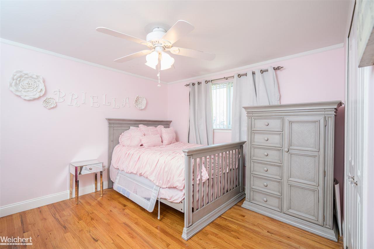 14231 Cranbrook Road Sterling Heights, MI 48312 - Photo 20 of 35 31358080-19.JPG