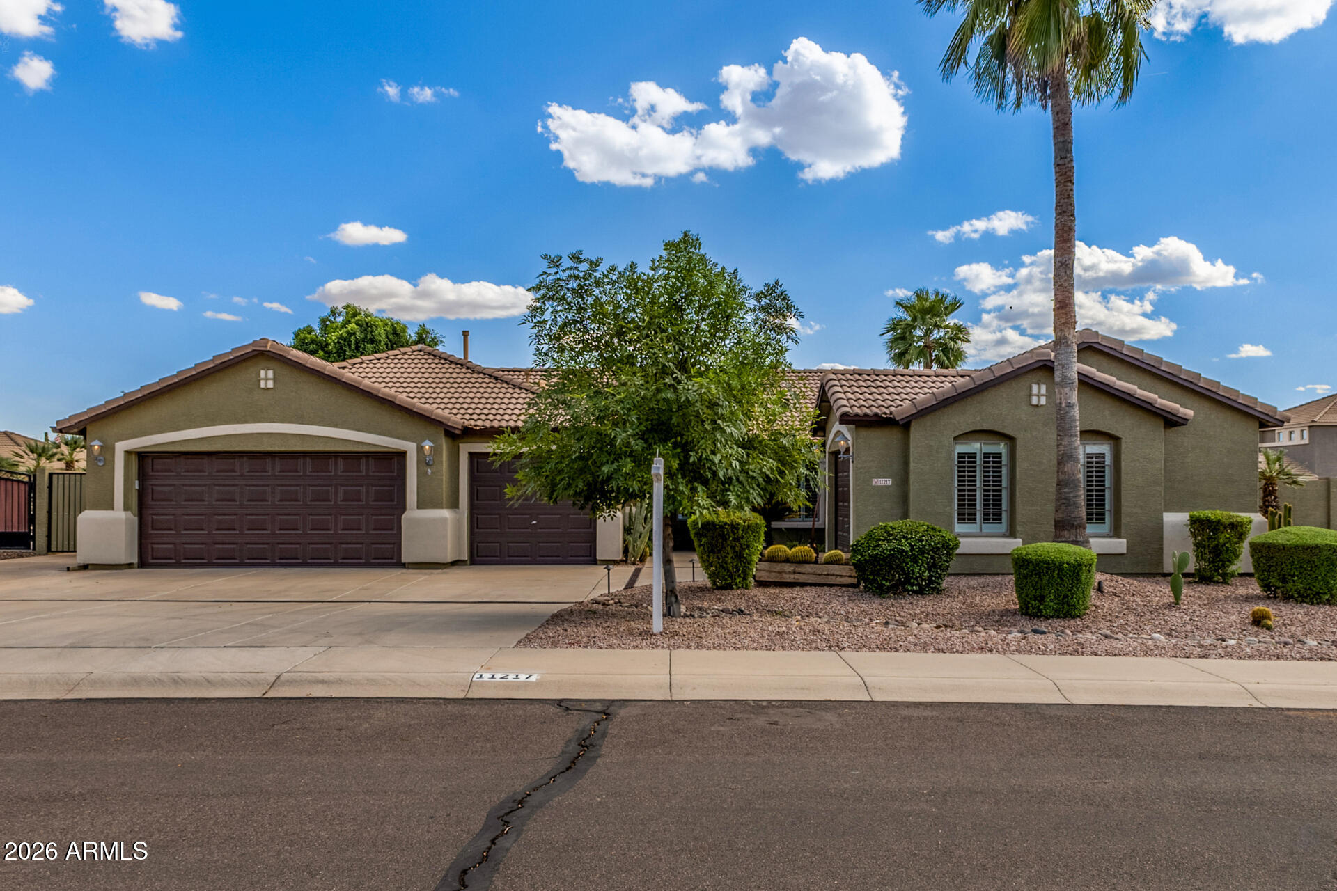 11217 East Rafael Avenue Mesa, AZ 85212 - Photo 7 of 52 Double Gate Access