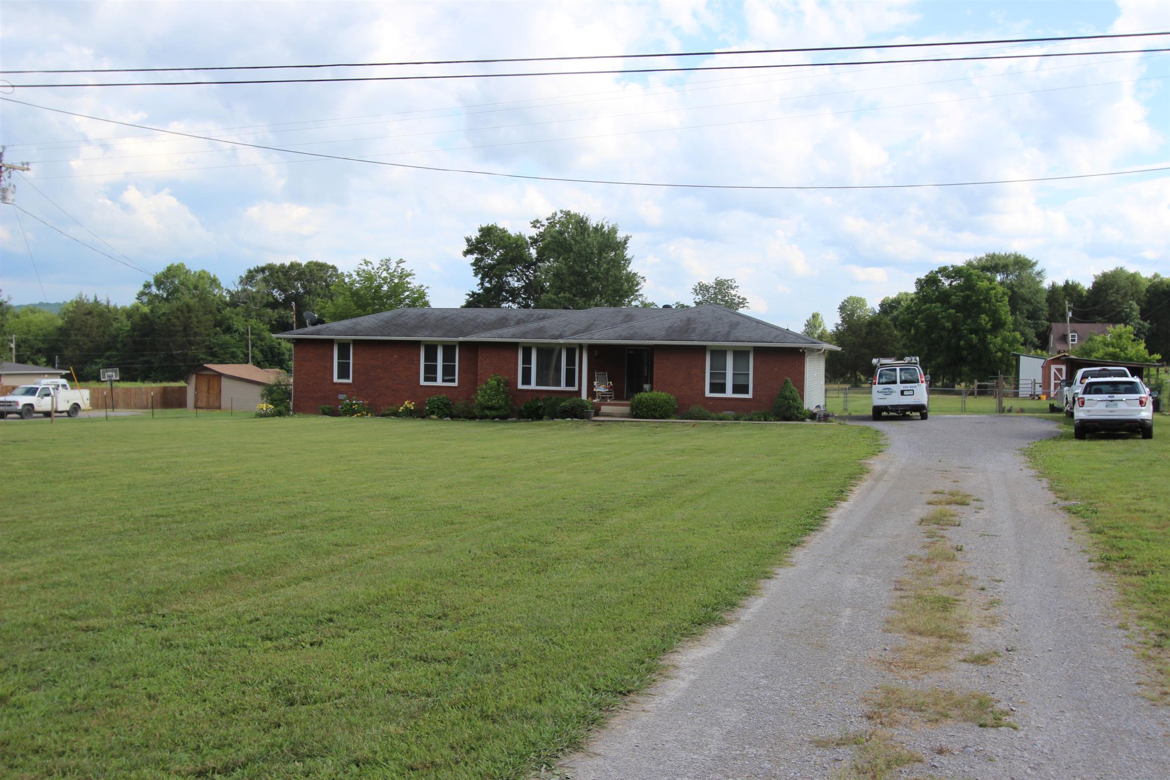 4240 Simmons Bluff Road Lebanon, TN 37090 - Photo 29 of 30 a front view of house with yard