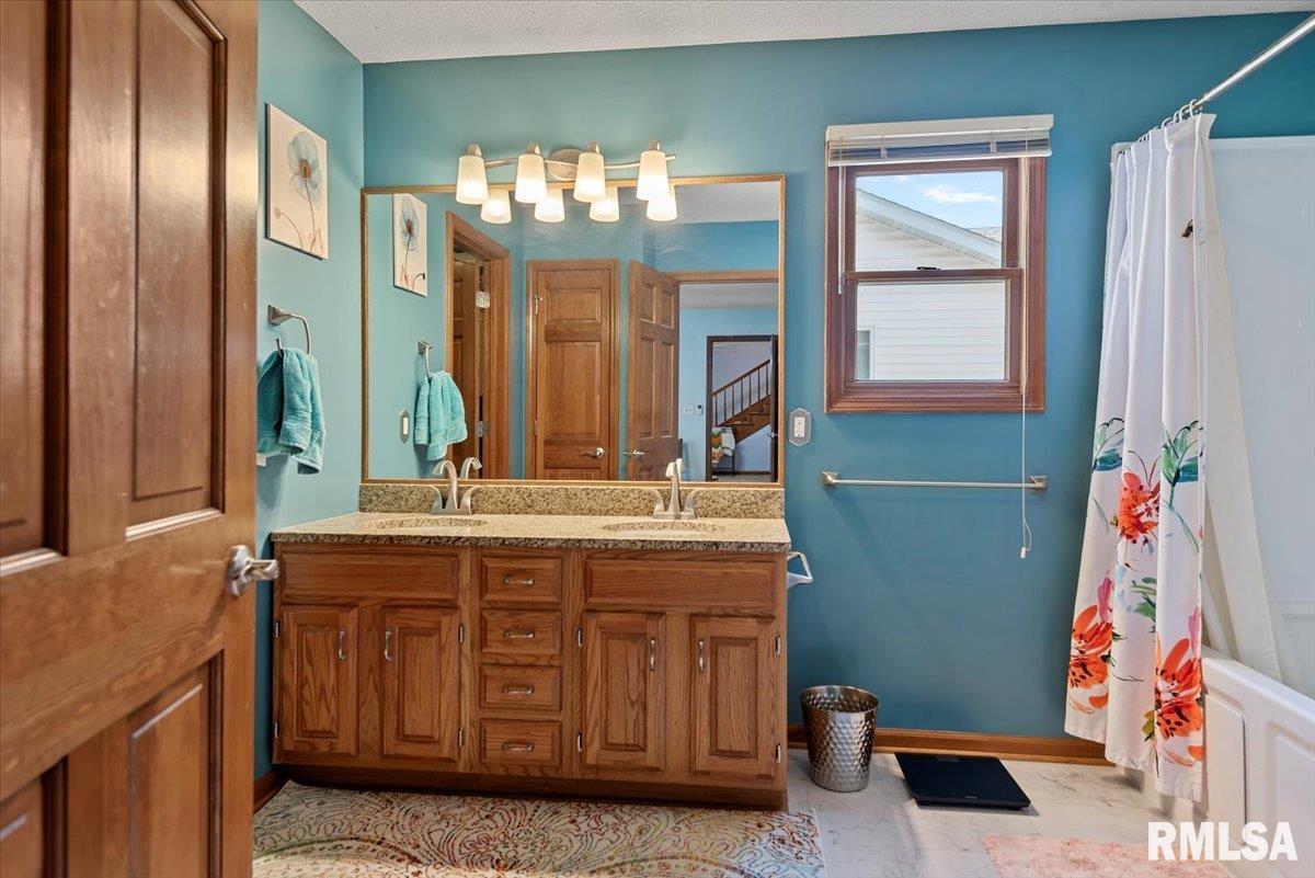 1409 James Street Springfield, IL 62703 - Photo 24 of 61