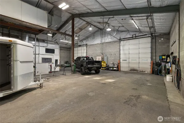 a view of a garage